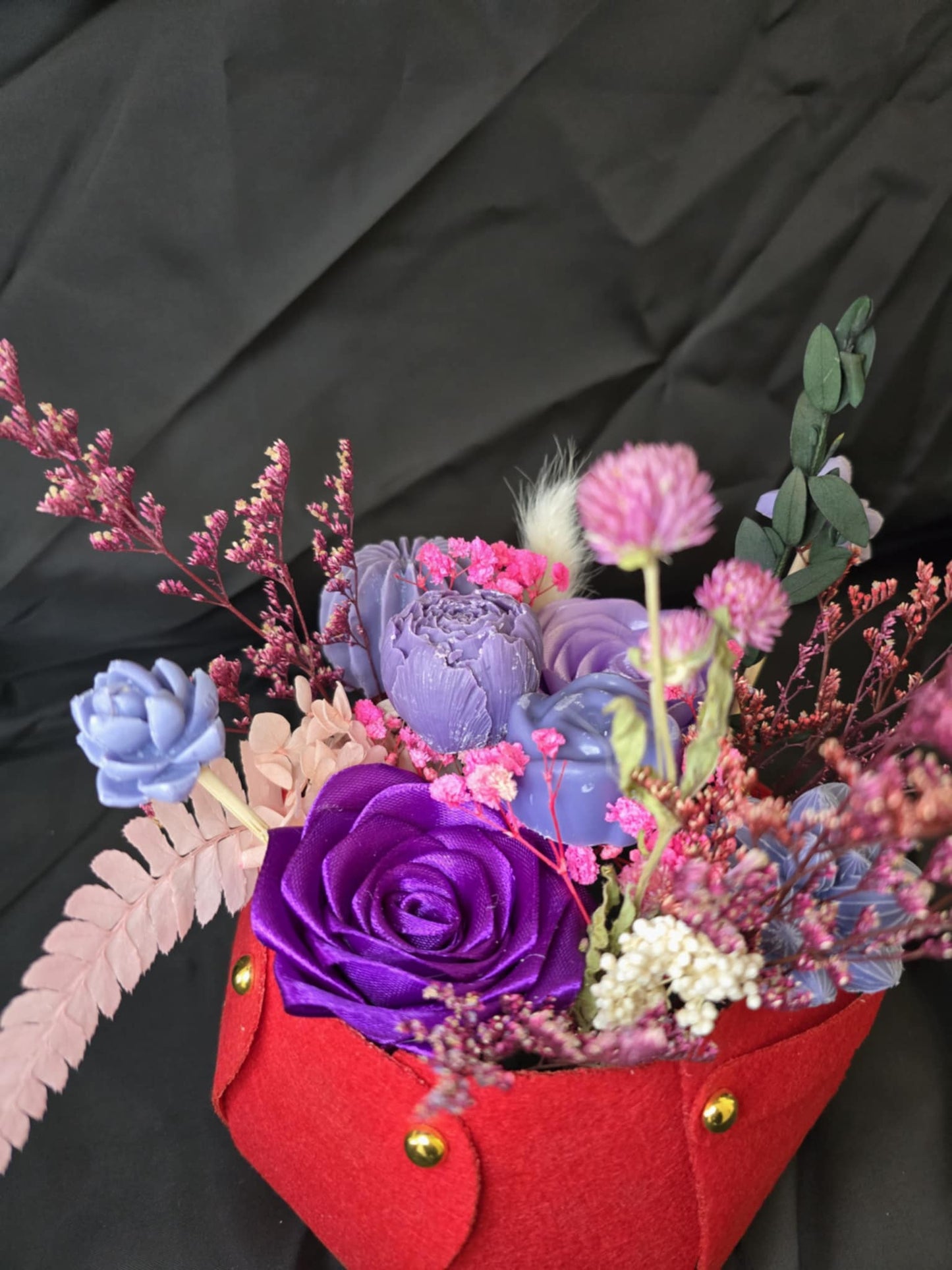 Panier floral et fondants parfumés