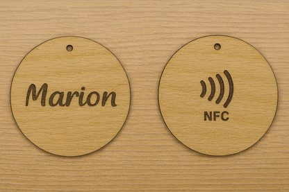 Porte-clé en bois personnalisé NFC – Gravure prénom et design unique