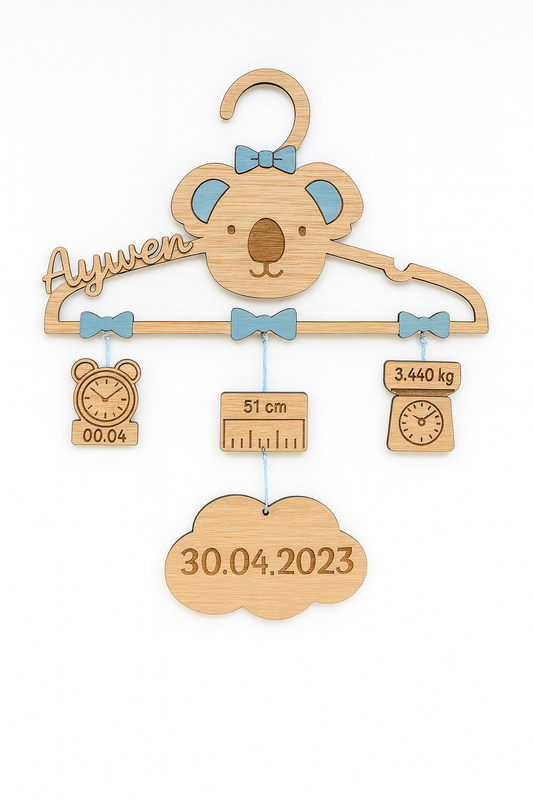 Cintre naissance personnalisé en bois
