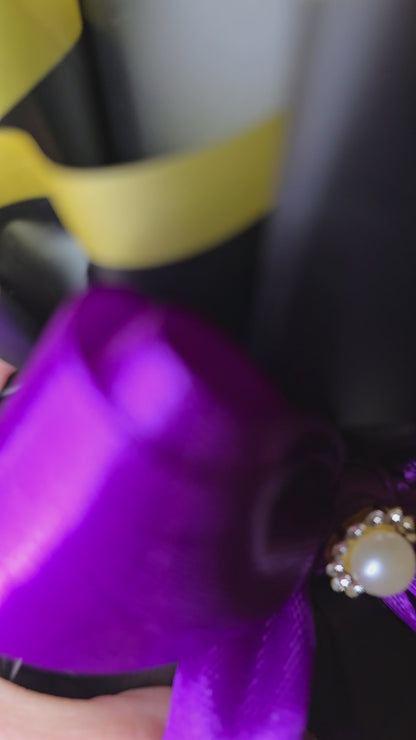 Bouquet princesse en satin – roses artificielles & fondant parfumé artisanal