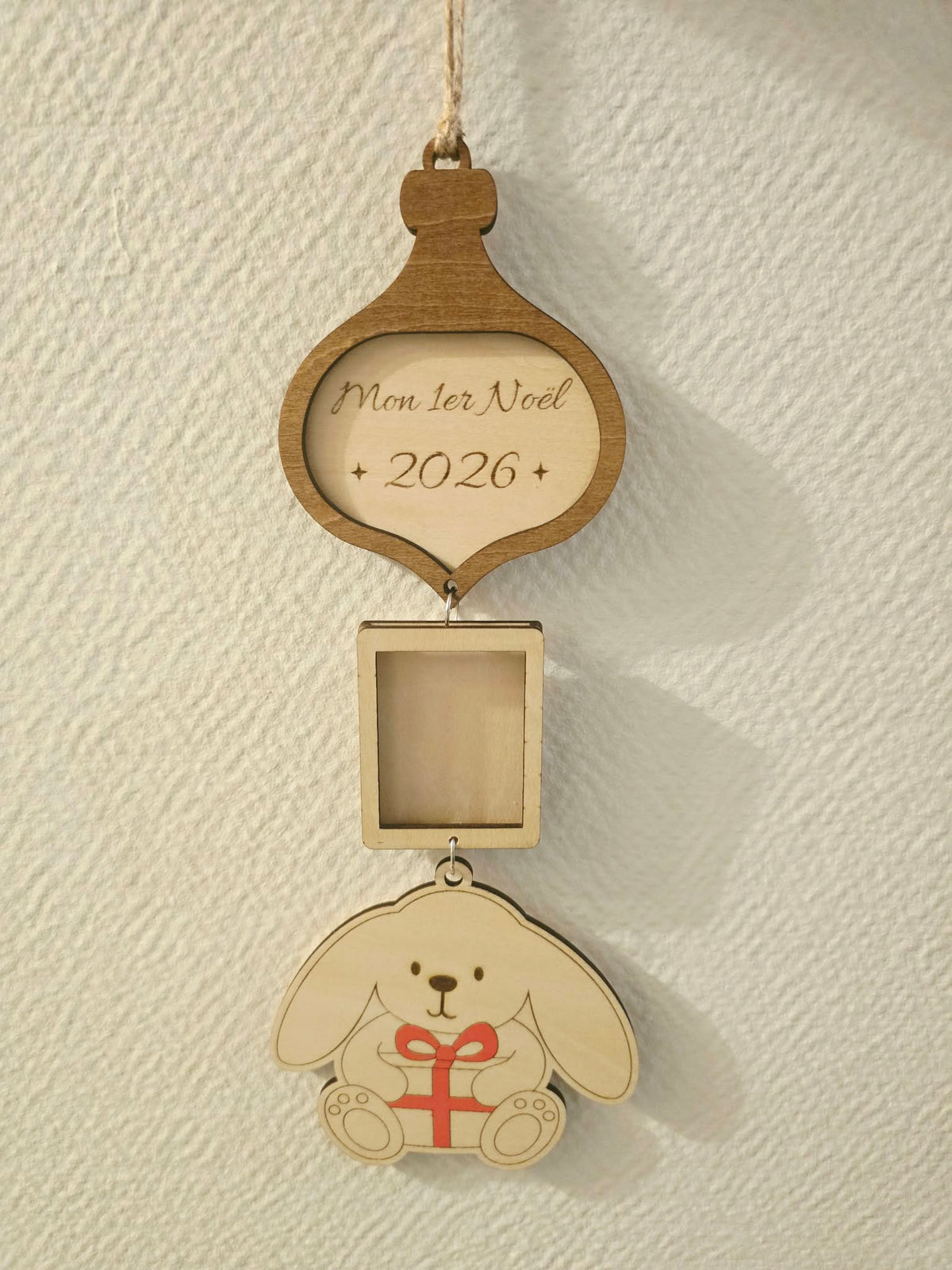Suspension en bois Mon 1er Noël 2026 avec cadre photo et motif lapin