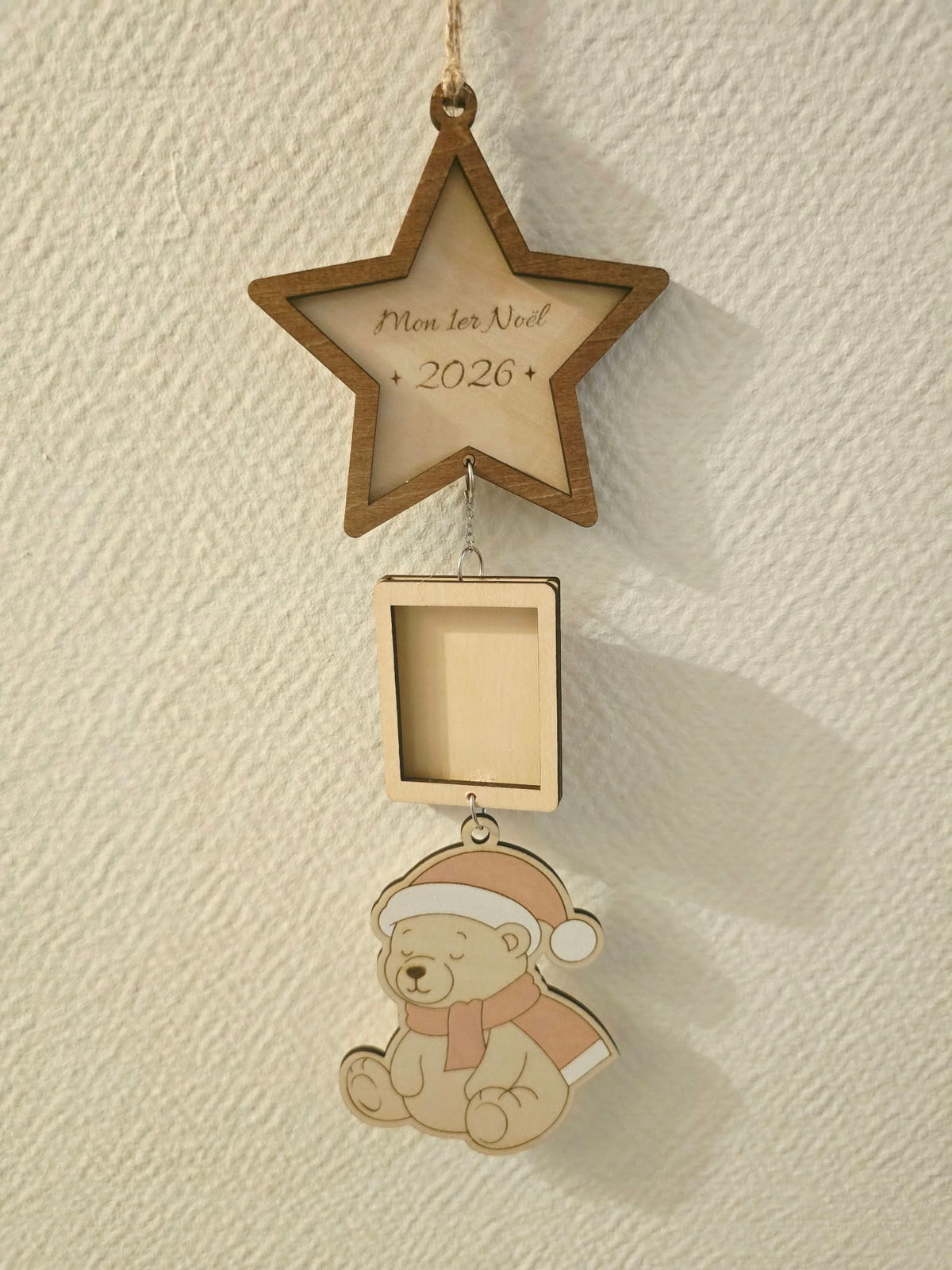 Suspension en bois Mon 1er Noël 2026 avec cadre photo et motif ourson