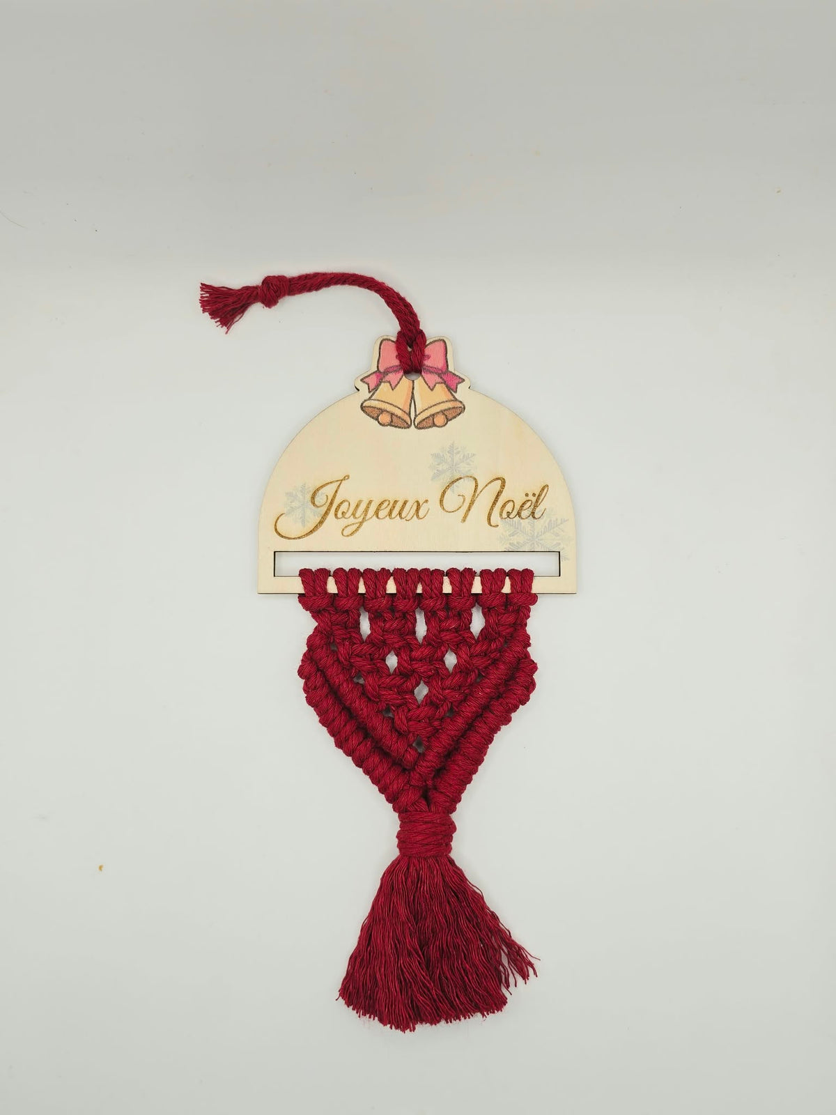 Suspension de Noël en bois et macramé rouge - Ama’Créa